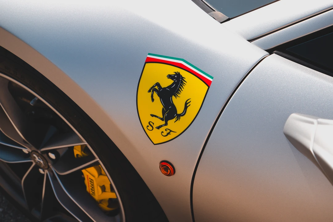 2016 Ferrari 488 GTB - Image 24 of 31