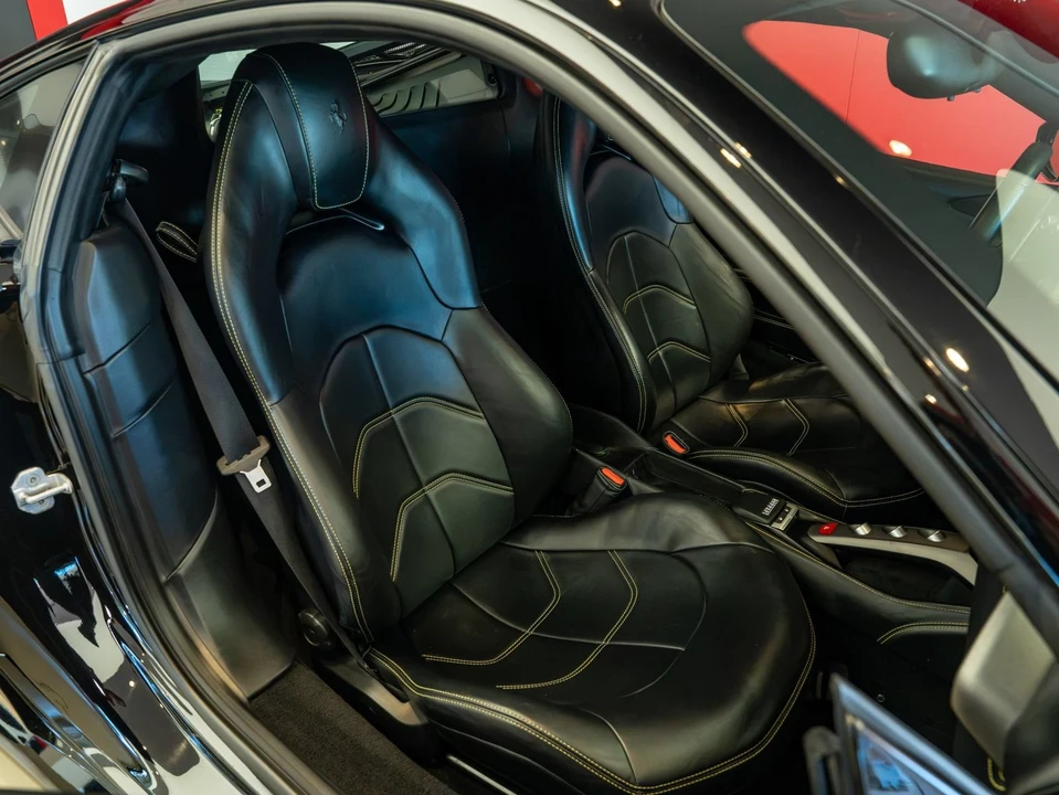 2016 Ferrari 488 GTB - Image 19 of 27