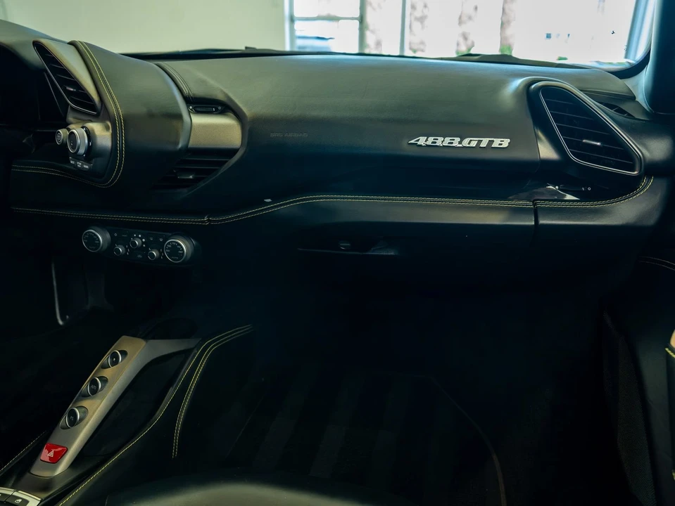 2016 Ferrari 488 GTB - Image 16 of 27