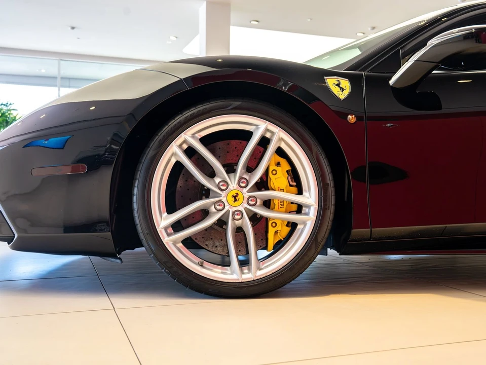 2016 Ferrari 488 GTB - Image 3 of 27