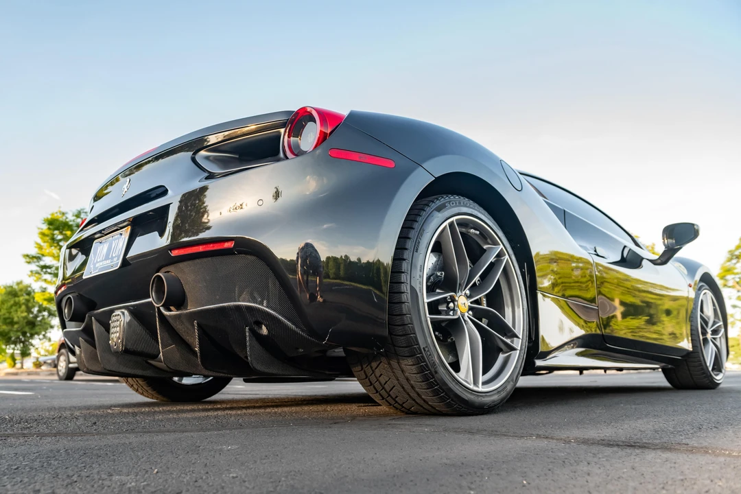 2016 Ferrari 488 GTB - Image 15 of 31