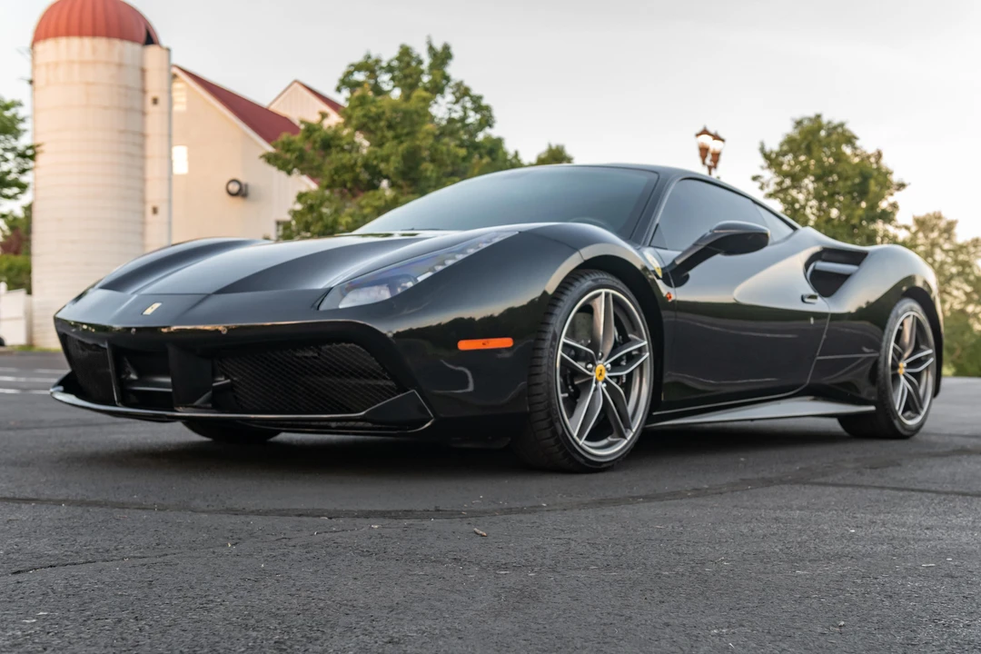 2016 Ferrari 488 GTB - Image 11 of 31