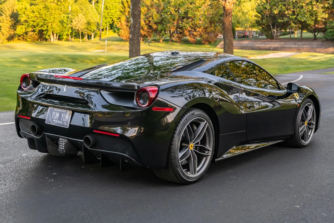 2016 Ferrari 488 GTB - Image 4 of 31