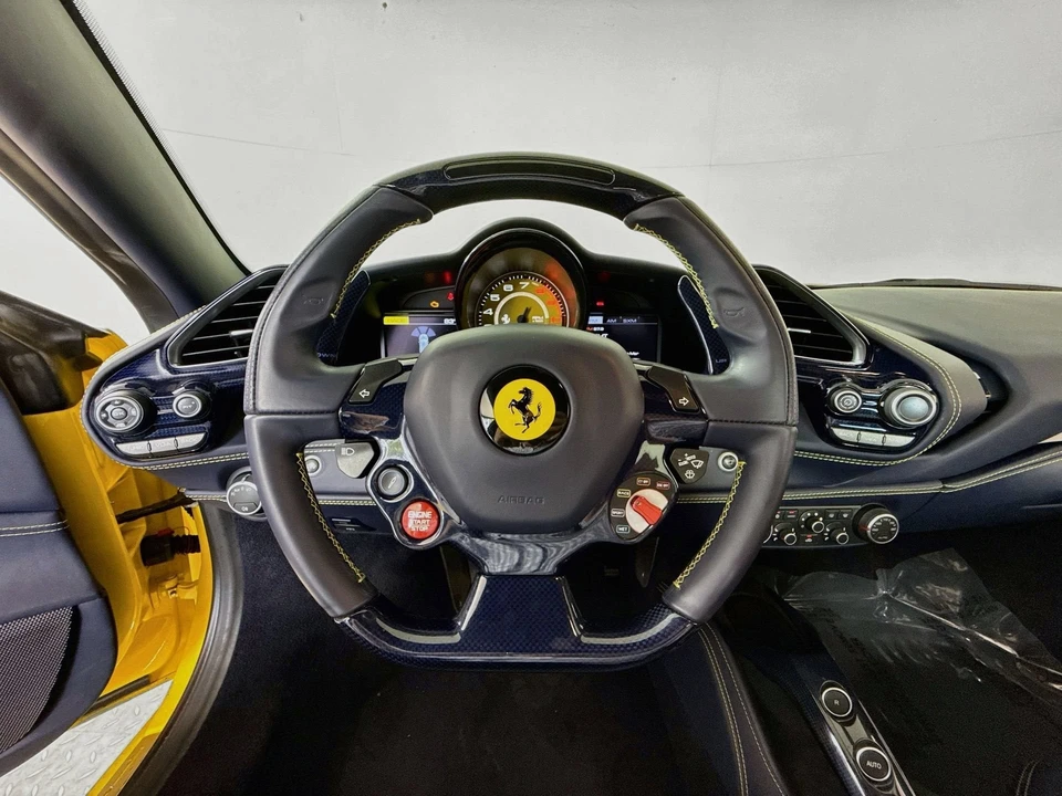 2016 Ferrari 488 GTB - Image 10 of 29
