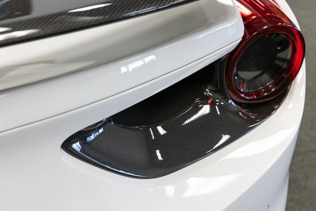 2016 Ferrari 488 GTB - Image 8 of 11