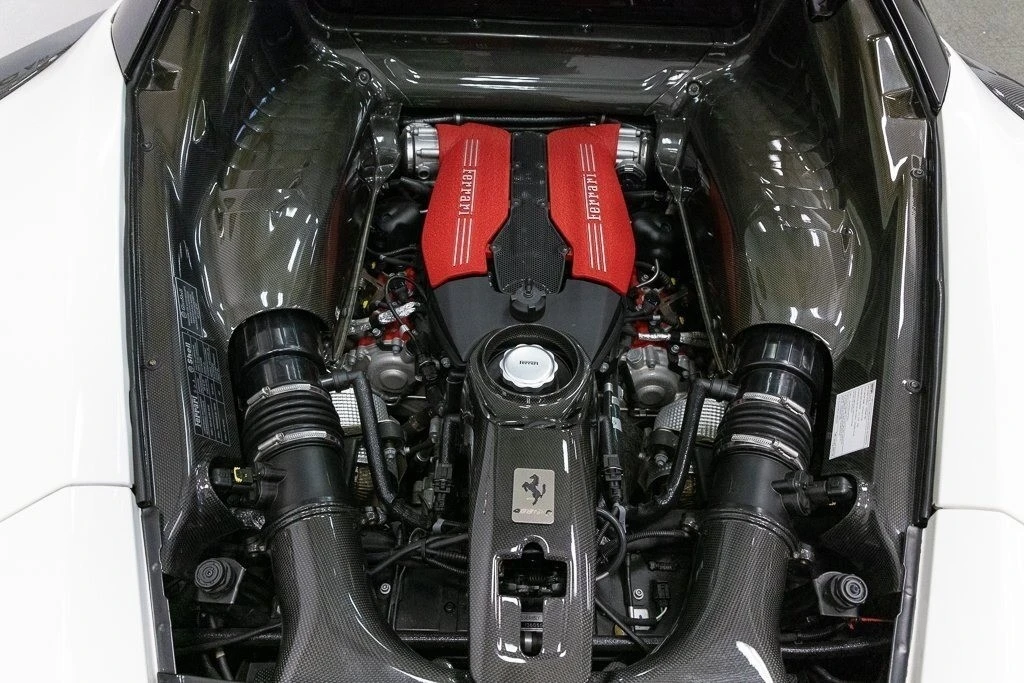 2016 Ferrari 488 GTB - Image 10 of 11