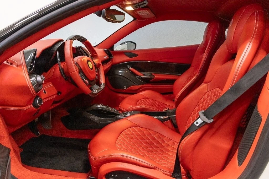 2016 Ferrari 488 GTB - Image 4 of 11