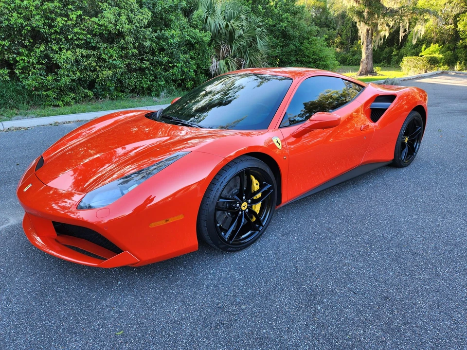 2016 Ferrari 488 GTB - Image 4 of 31