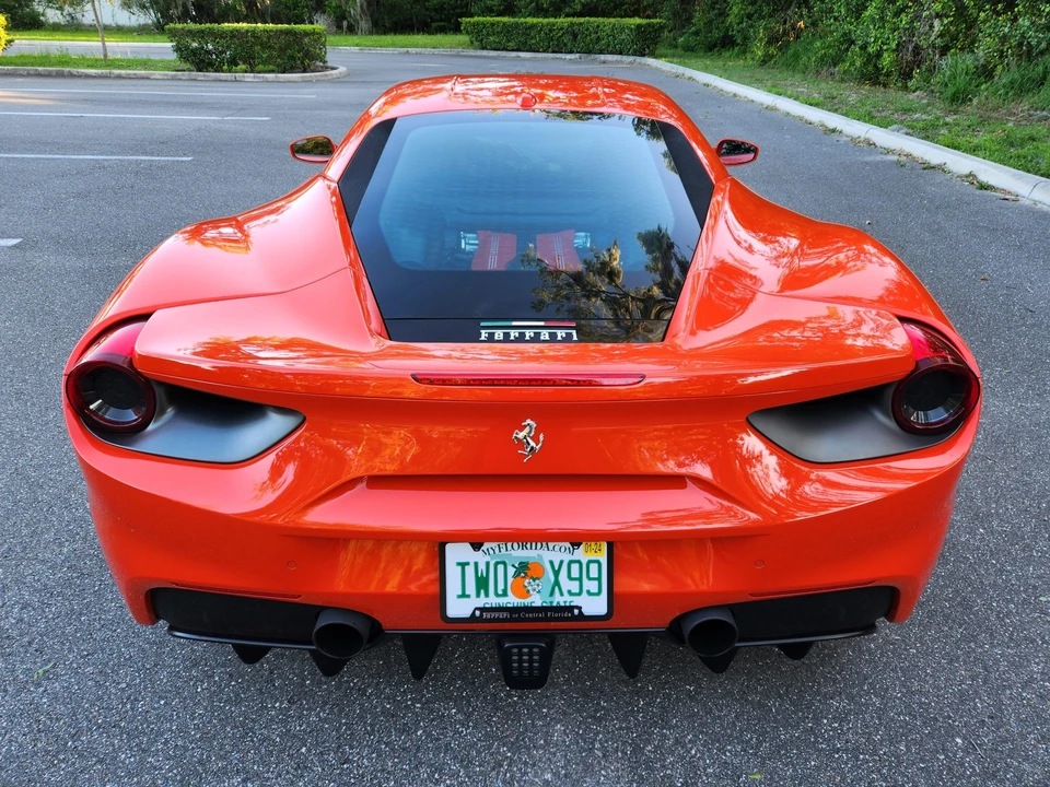 2016 Ferrari 488 GTB - Image 9 of 31