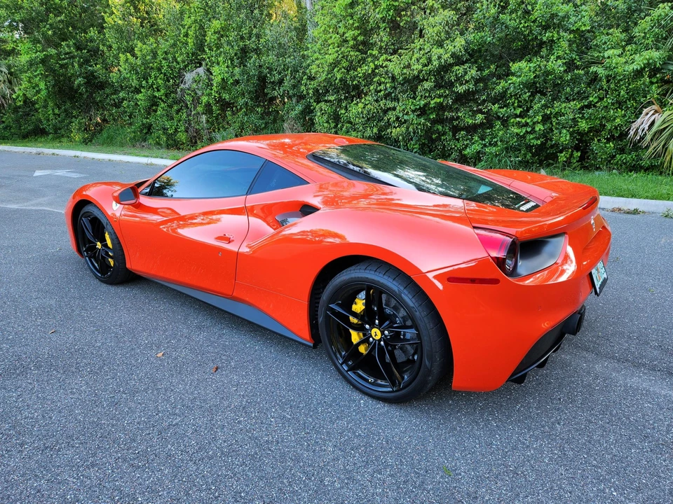 2016 Ferrari 488 GTB - Image 7 of 31