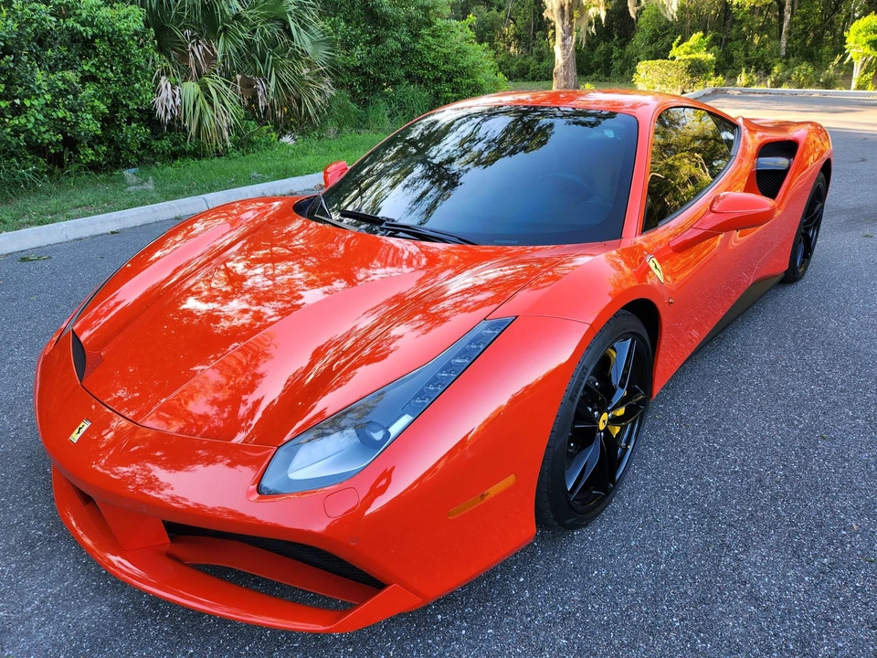 2016 Ferrari 488 GTB - Image 2 of 31