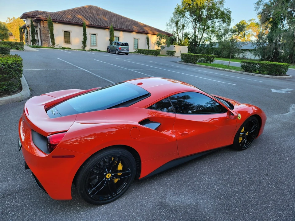 2016 Ferrari 488 GTB - Image 11 of 31