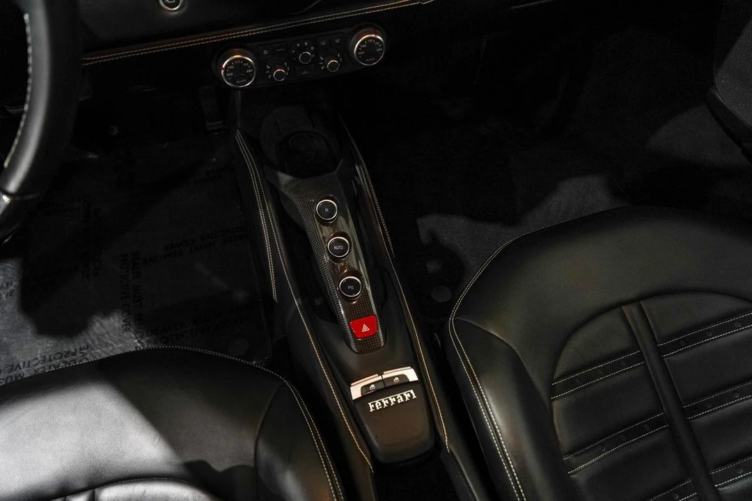 2016 Ferrari 488 GTB - Image 12 of 31