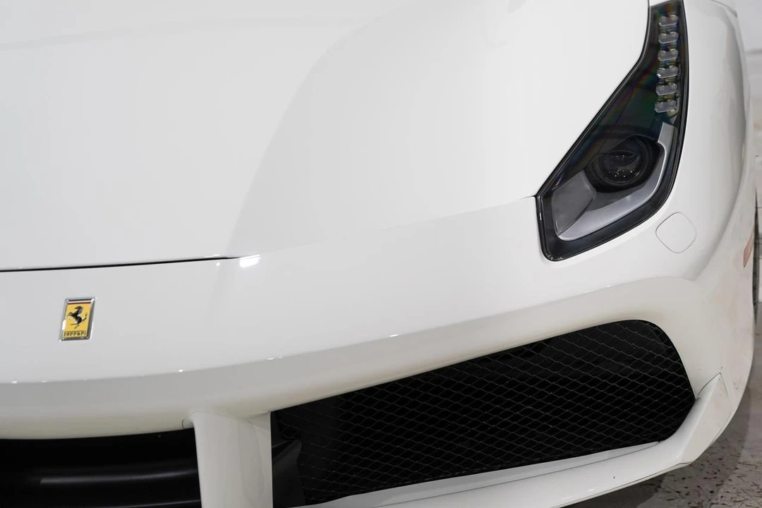 2016 Ferrari 488 GTB - Image 26 of 31