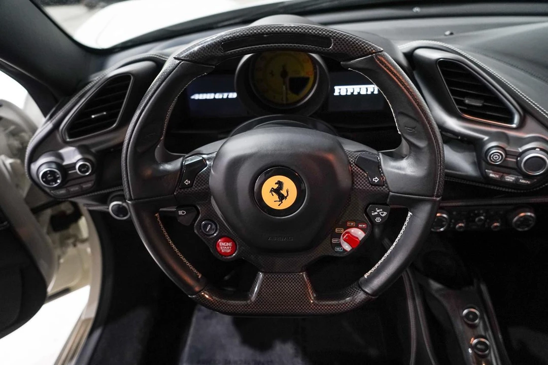 2016 Ferrari 488 GTB - Image 10 of 31