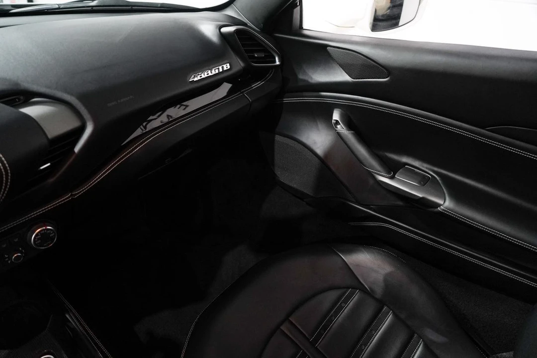 2016 Ferrari 488 GTB - Image 13 of 21