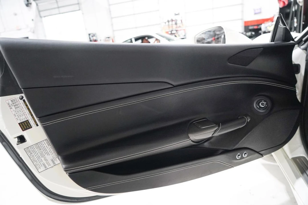 2016 Ferrari 488 GTB - Image 14 of 31