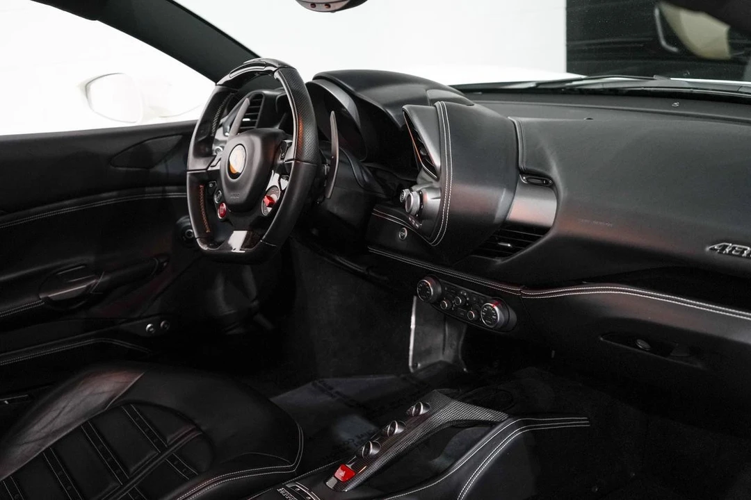 2016 Ferrari 488 GTB - Image 19 of 21