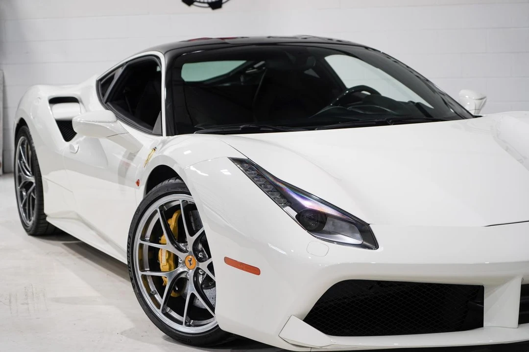 2016 Ferrari 488 GTB - Image 25 of 31