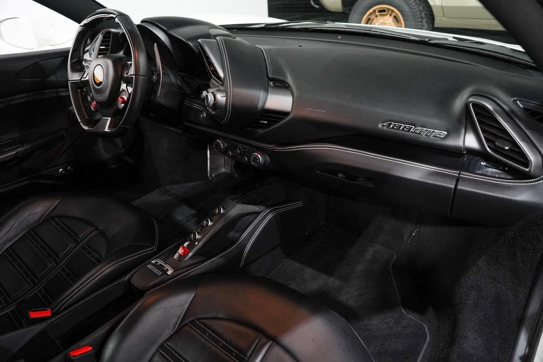 2016 Ferrari 488 GTB - Image 18 of 21