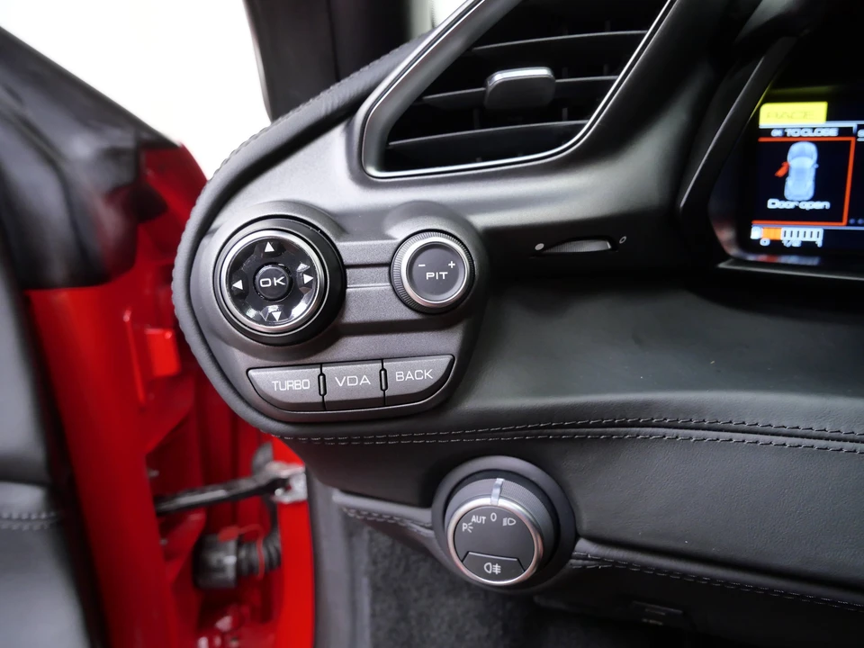 2016 Ferrari 488 GTB - Image 27 of 31