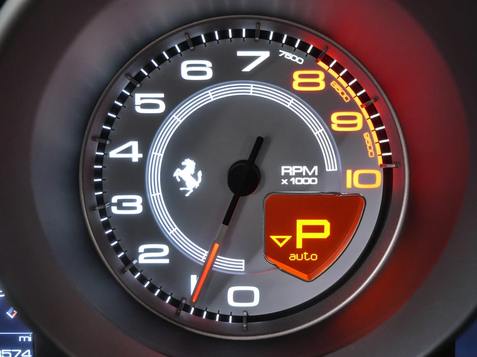 2016 Ferrari 488 GTB - Image 26 of 31
