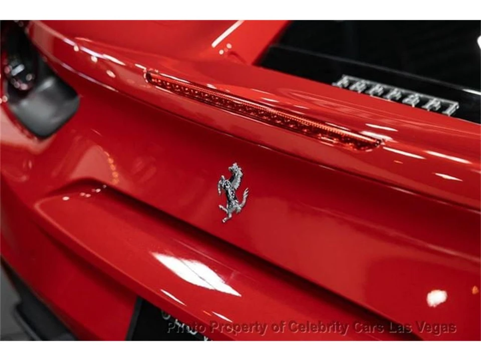 2016 Ferrari 488 GTB - Image 17 of 31