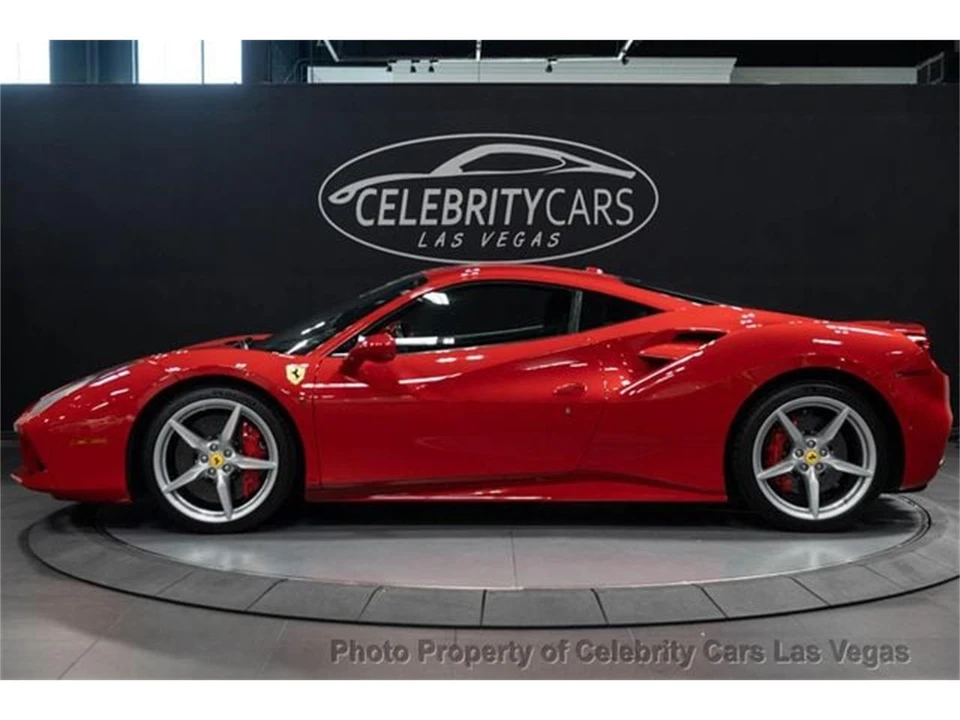 2016 Ferrari 488 GTB - Image 9 of 31