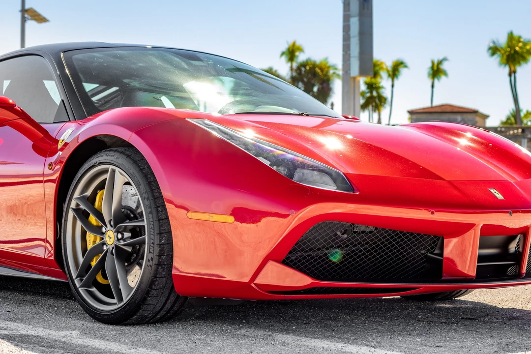 2016 Ferrari 488 GTB - Image 14 of 31