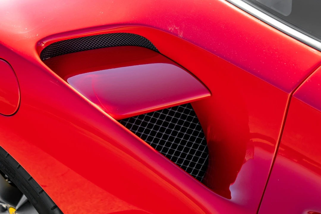 2016 Ferrari 488 GTB - Image 24 of 31