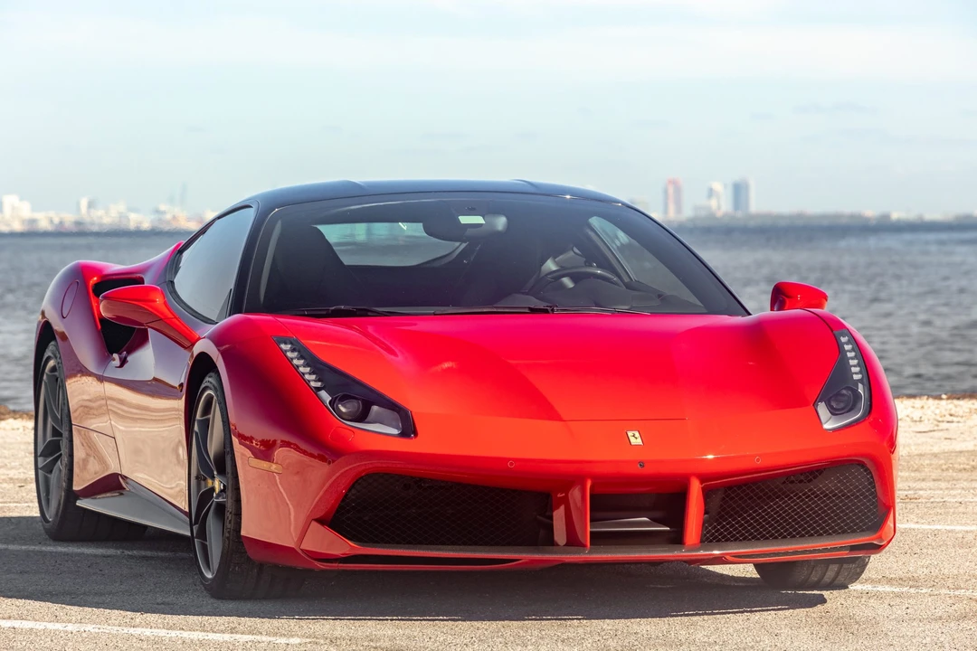2016 Ferrari 488 GTB - Image 6 of 31