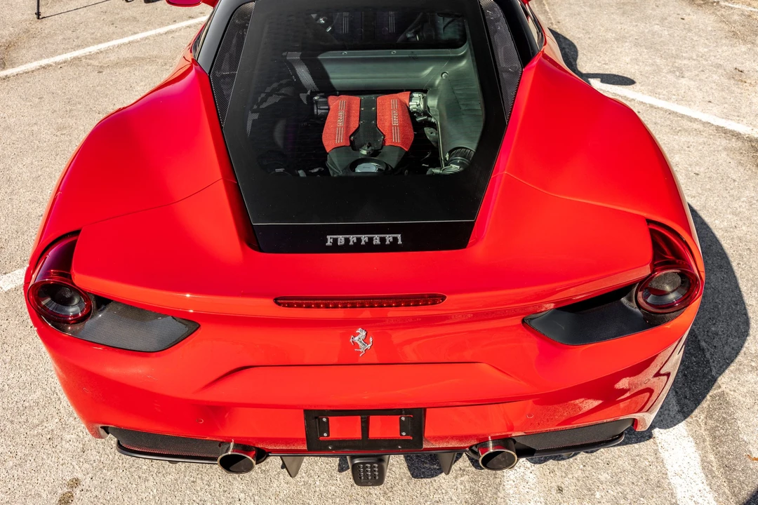 2016 Ferrari 488 GTB - Image 19 of 31