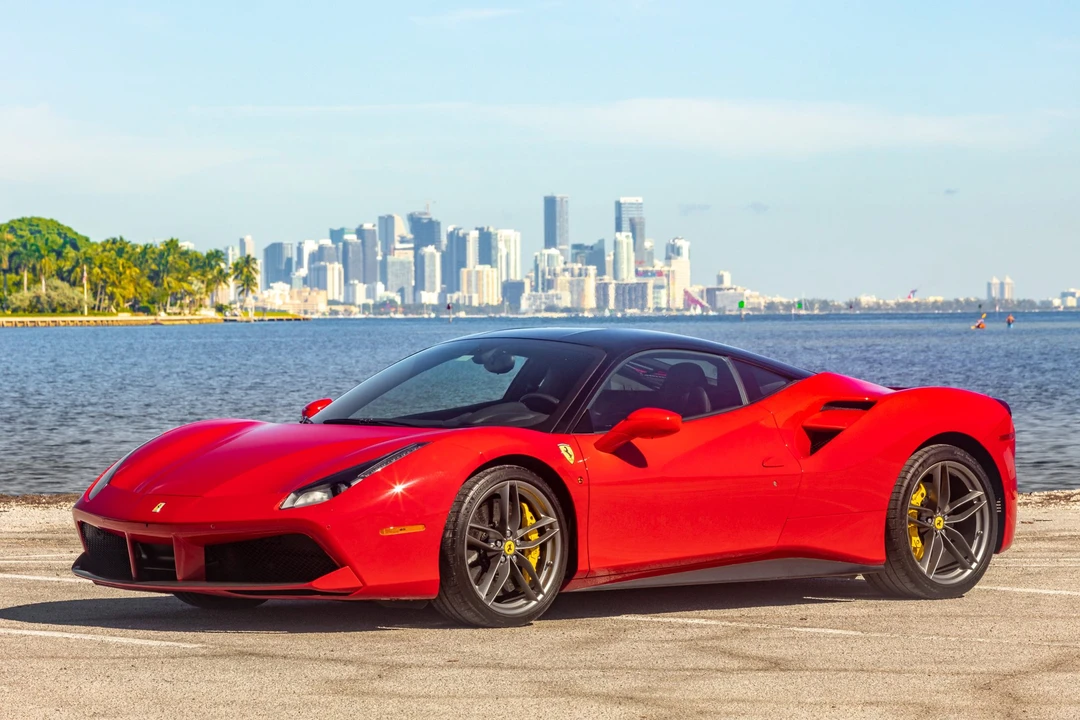 2016 Ferrari 488 GTB - Image 2 of 31