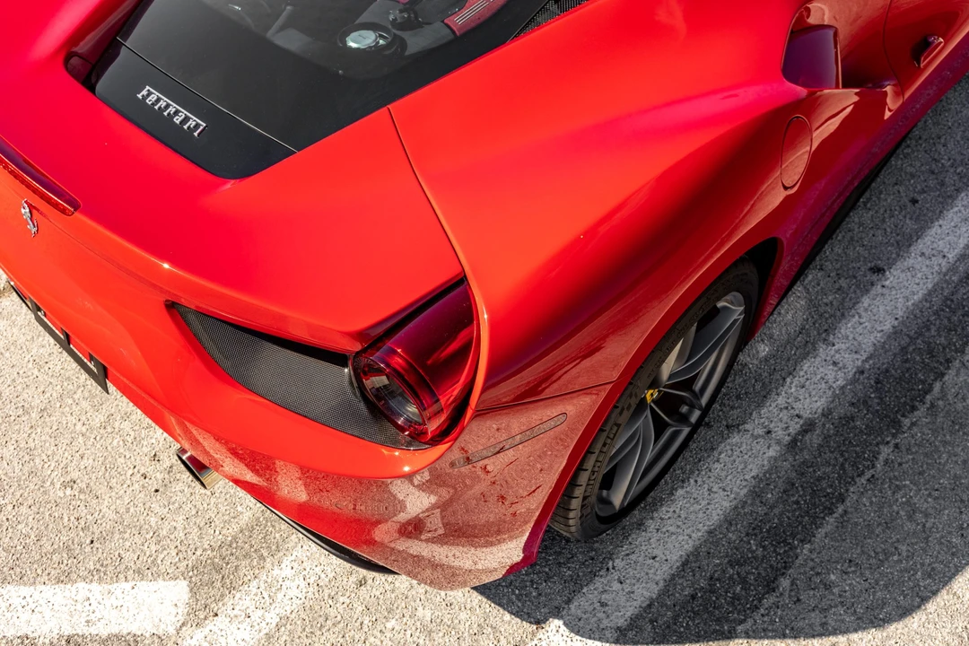 2016 Ferrari 488 GTB - Image 21 of 31