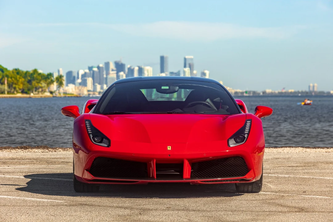 2016 Ferrari 488 GTB - Image 4 of 31