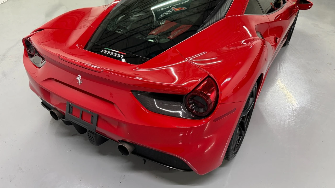 2016 Ferrari 488 GTB - Image 13 of 21