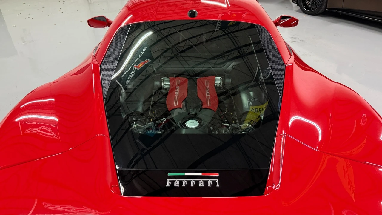 2016 Ferrari 488 GTB - Image 16 of 21