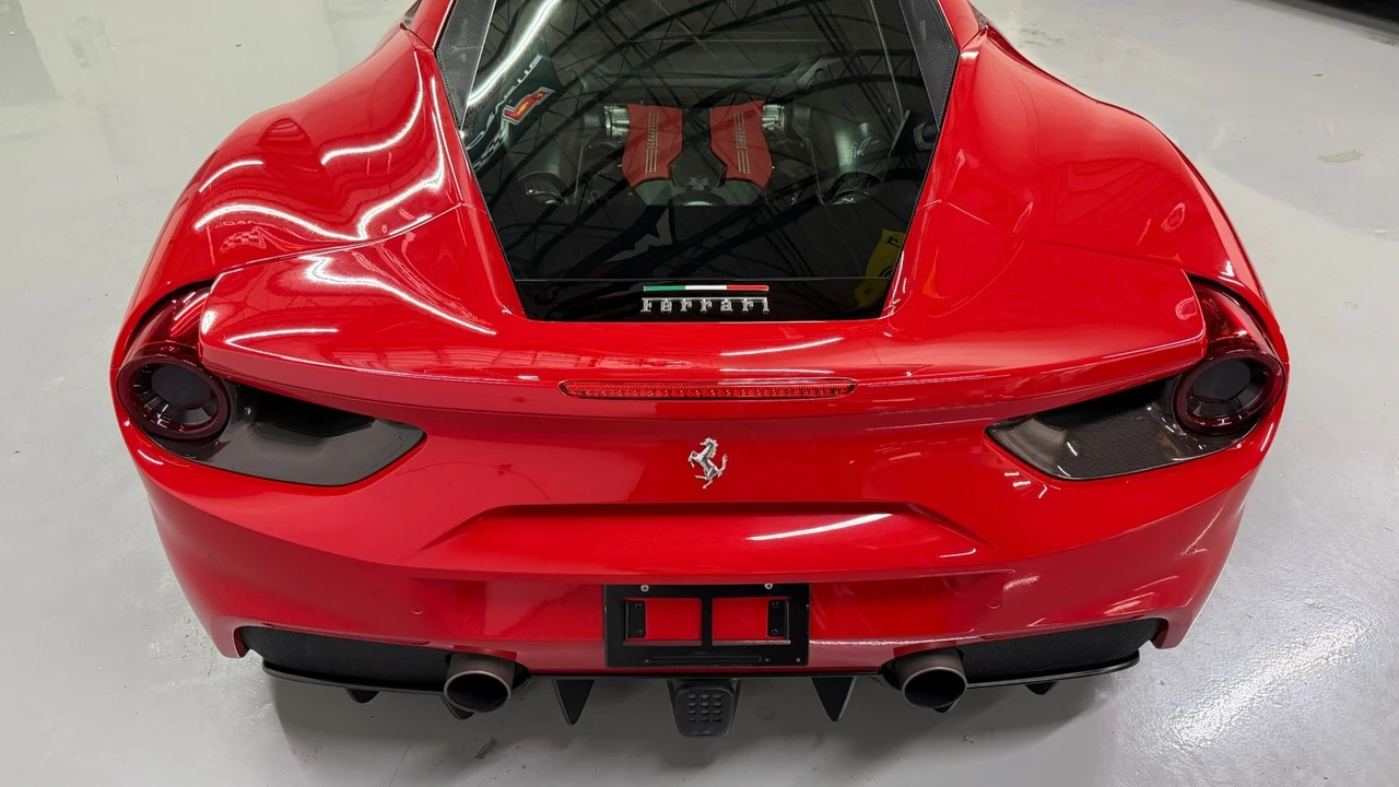 2016 Ferrari 488 GTB - Image 17 of 21