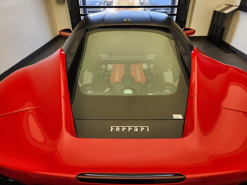 2016 Ferrari 488 GTB - Image 28 of 31