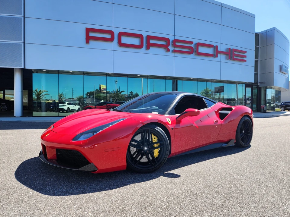 2016 Ferrari 488 GTB - Image 11 of 31