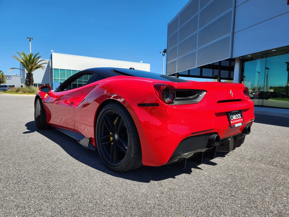 2016 Ferrari 488 GTB - Image 13 of 31