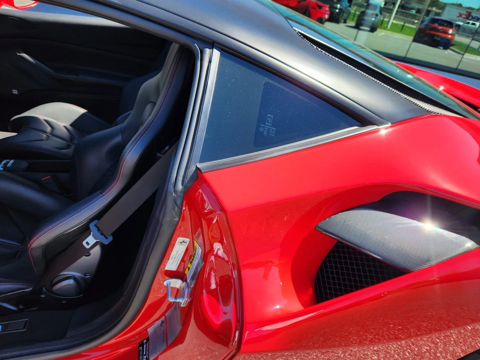 2016 Ferrari 488 GTB - Image 24 of 31