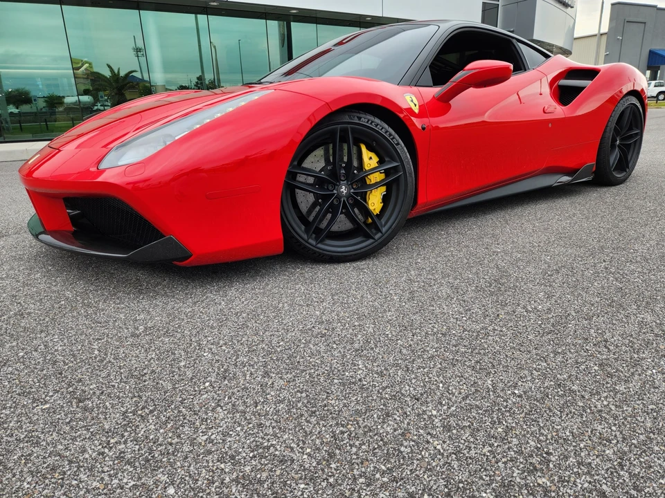 2016 Ferrari 488 GTB - Image 3 of 31