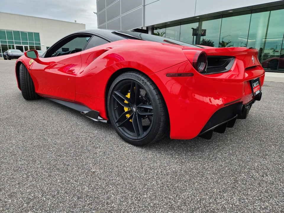 2016 Ferrari 488 GTB - Image 6 of 31