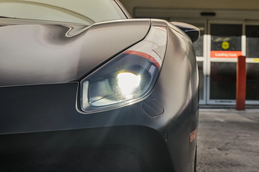 2016 Ferrari 488 GTB - Image 18 of 31
