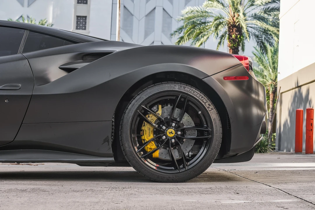 2016 Ferrari 488 GTB - Image 29 of 31
