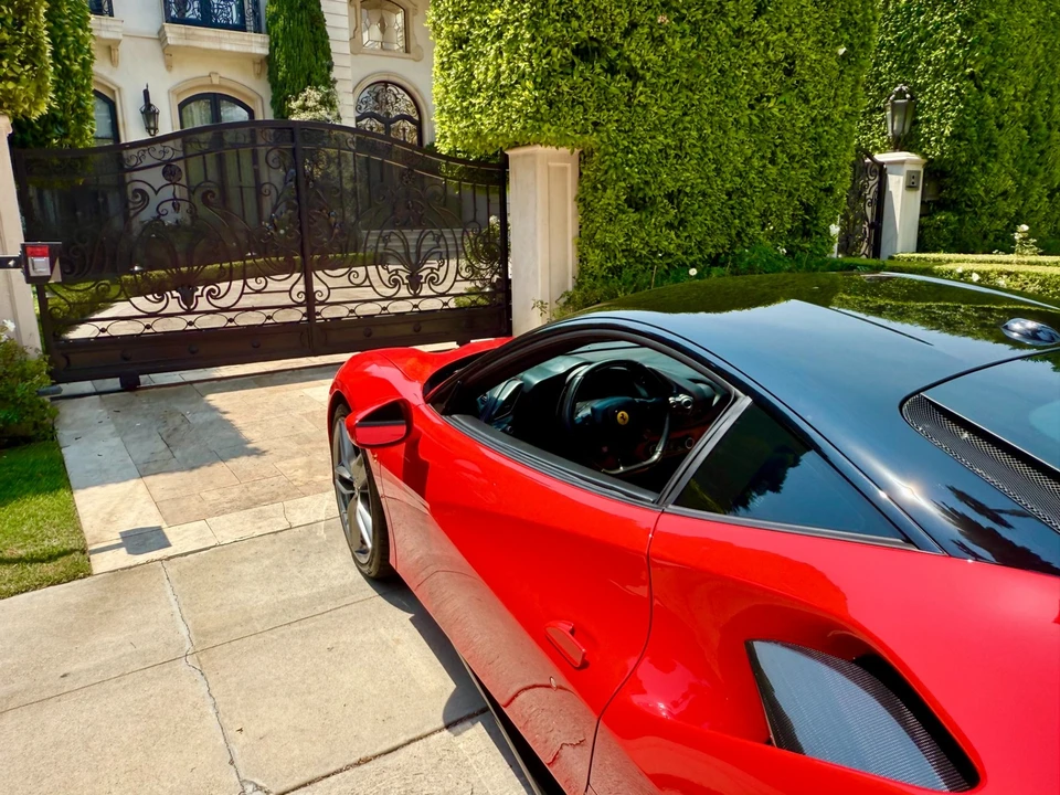 2016 Ferrari 488 GTB - Image 27 of 31