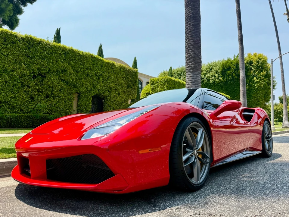 2016 Ferrari 488 GTB - Image 16 of 21