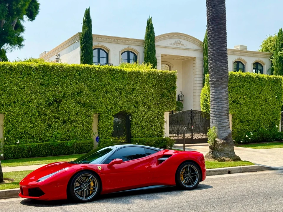 2016 Ferrari 488 GTB - Image 14 of 21