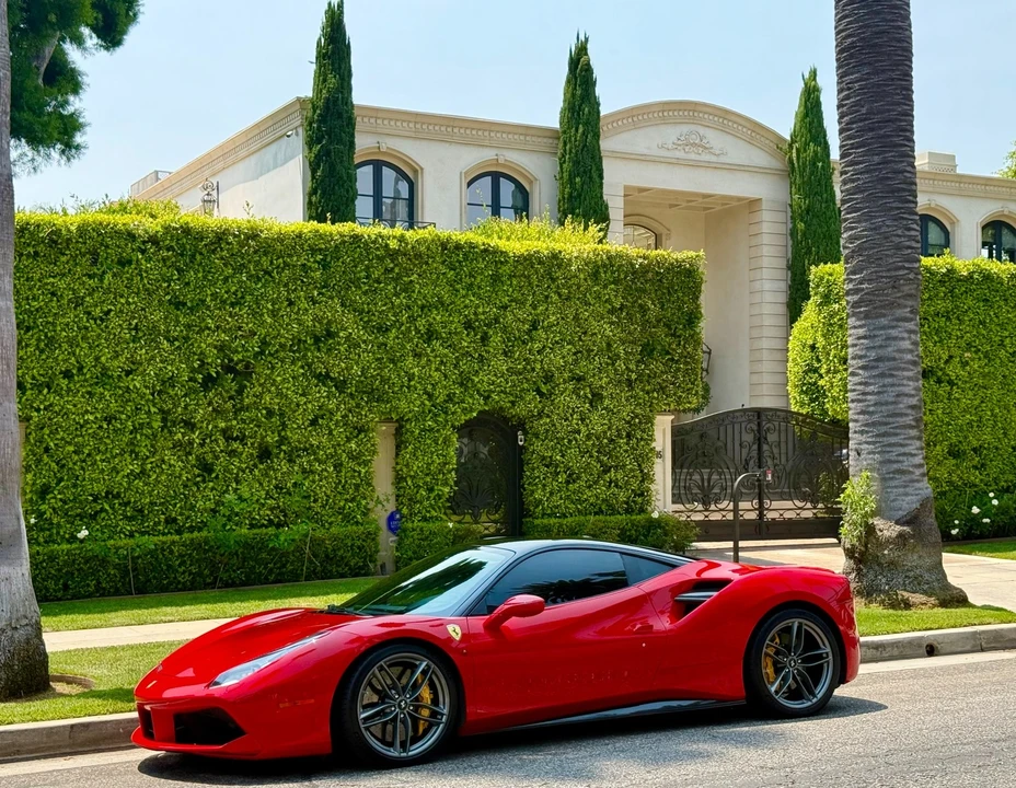 2016 Ferrari 488 GTB - Image 13 of 21